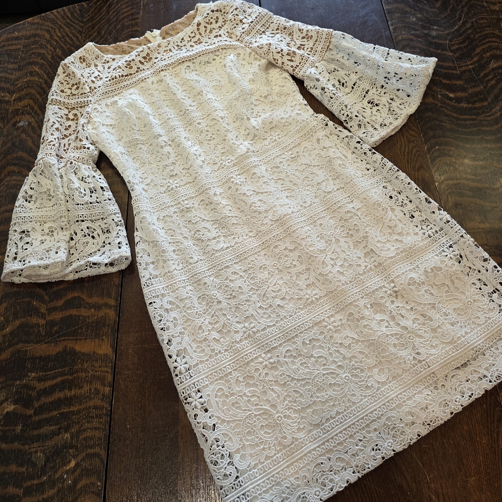 Lauren Ralph Lauren white lace tan underlay top bell-sleeve sheath dress Size 2 - Picture 1 of 13